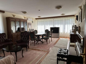 Villa Naomi